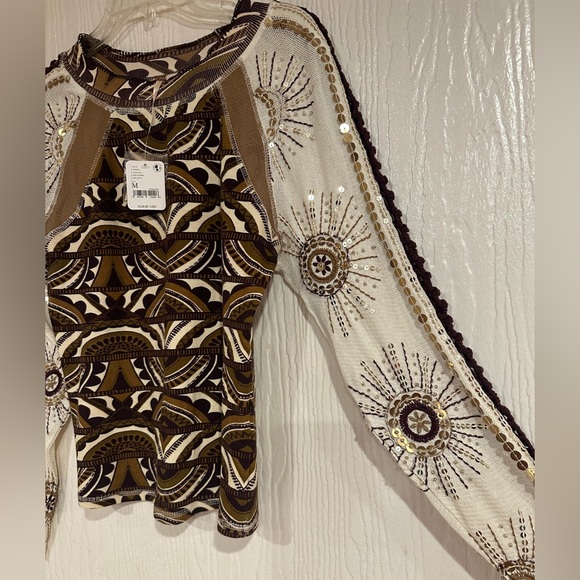 Free People Chase The Rays Embellished
Sequined Geometric Crochet Printed Top M - Picture 7 of 11